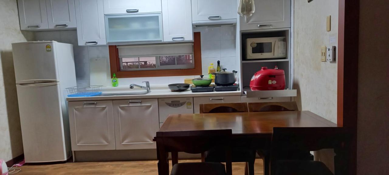 Daecheon Ocean Hill Pension Boryeong Εξωτερικό φωτογραφία